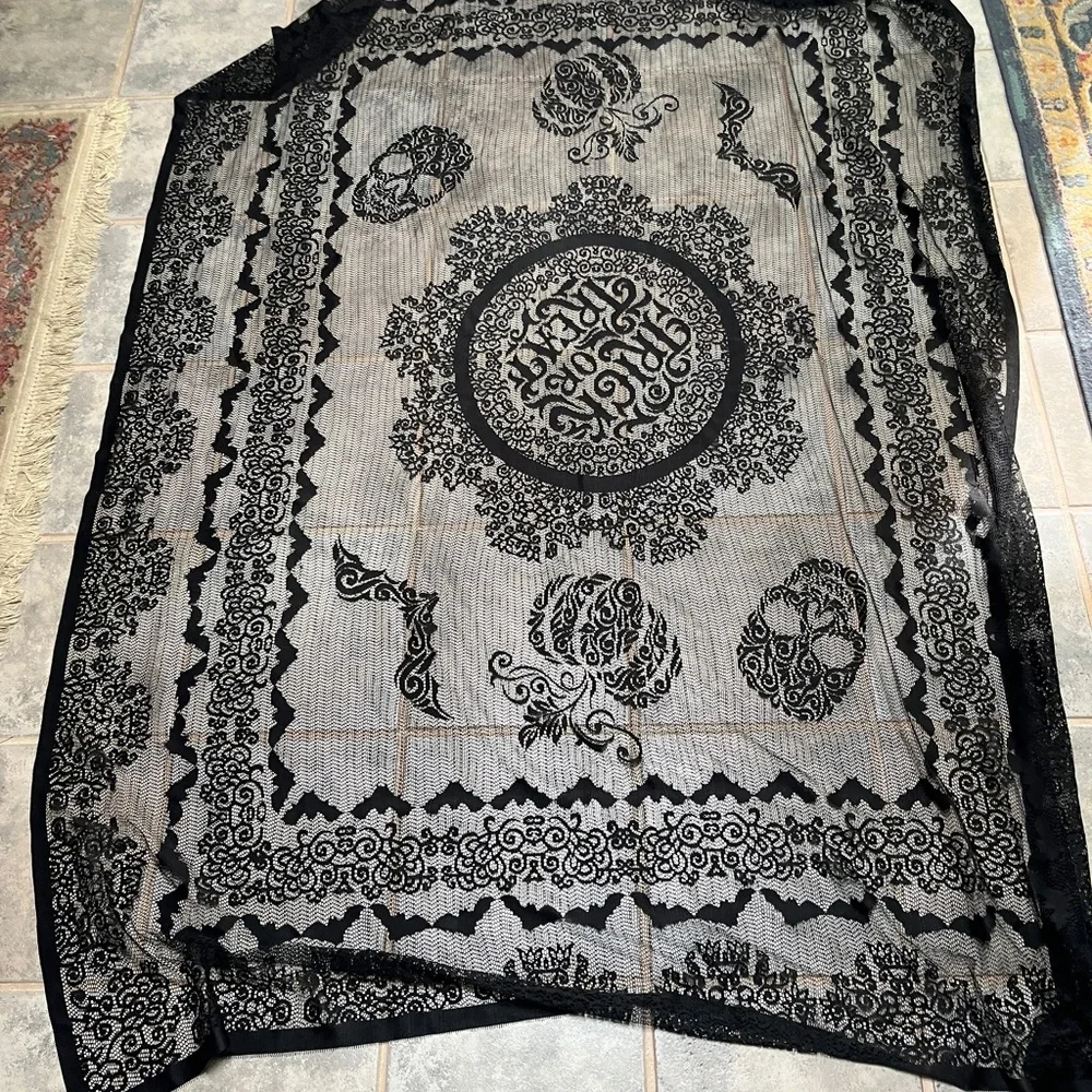 Black Lace Trick or Treat Tablecloth